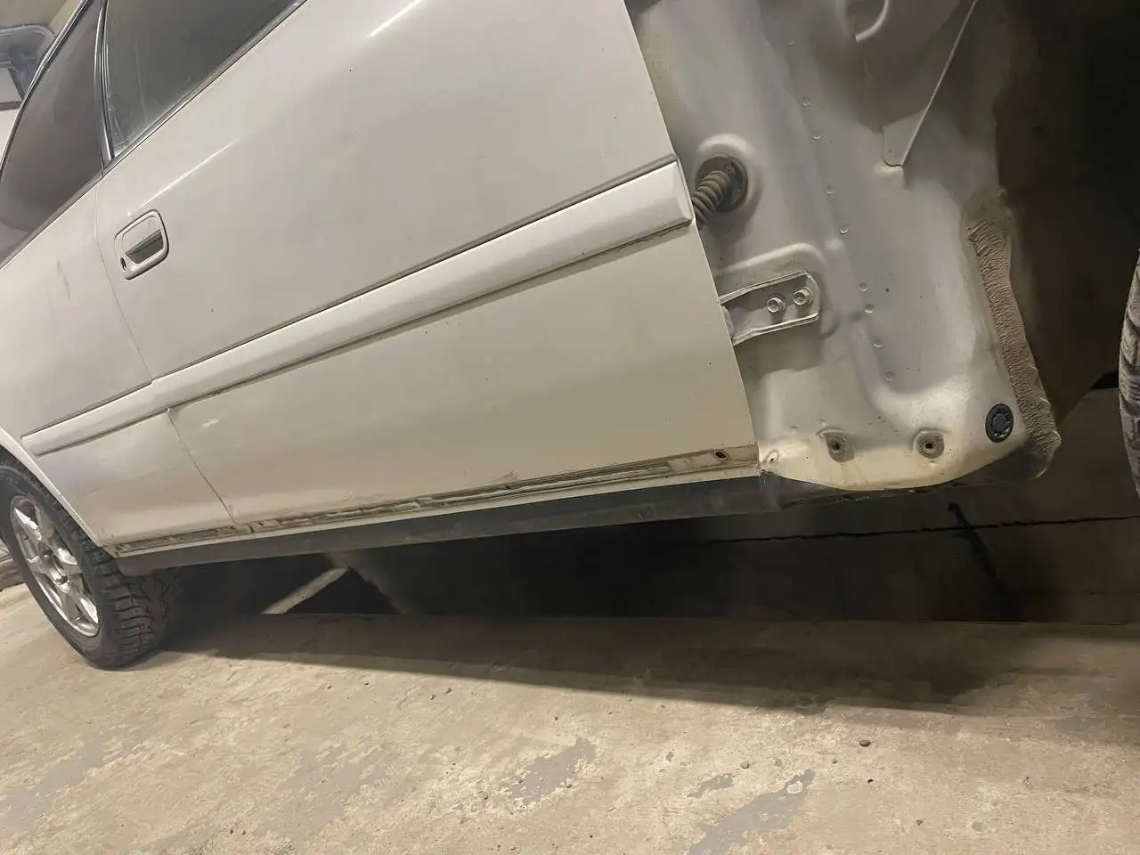 Продается голый кузов Chaser JZX100 люкатый - Кузова (Запчасти) в Иркутск