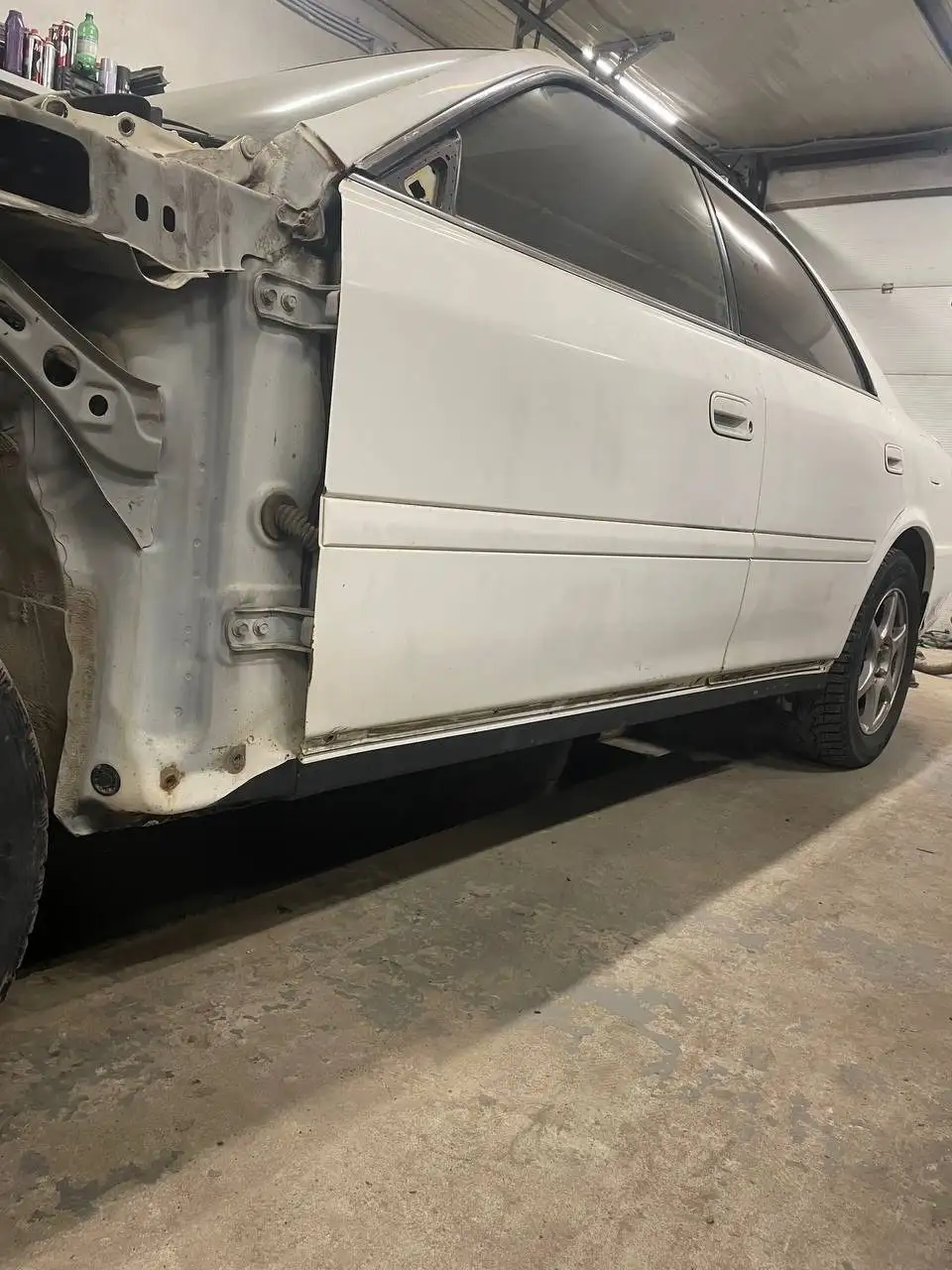 Продается голый кузов Chaser JZX100 люкатый - Кузова (Запчасти) в Иркутск