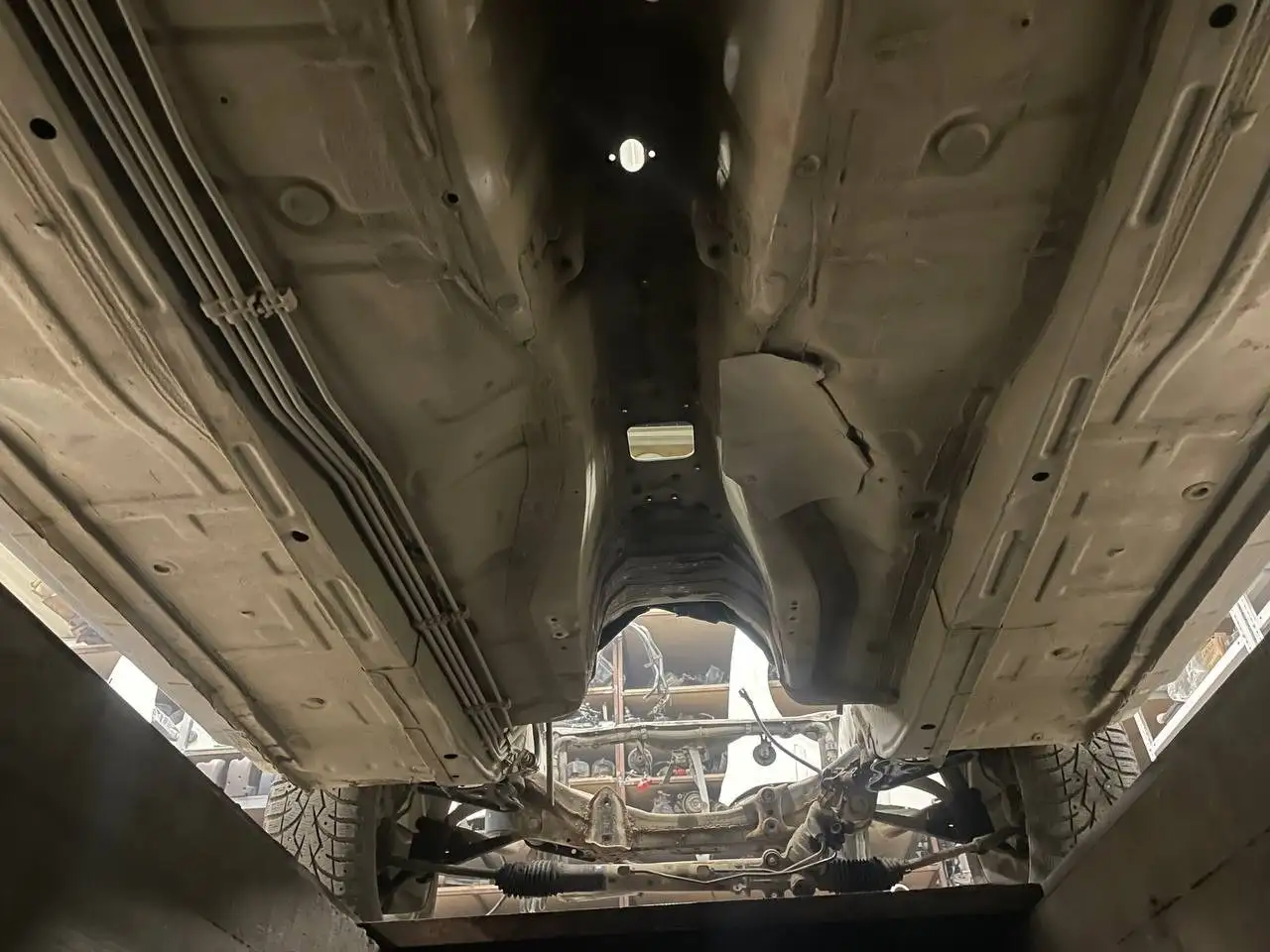 Продается голый кузов Chaser JZX100 люкатый - Кузова (Запчасти) в Иркутск