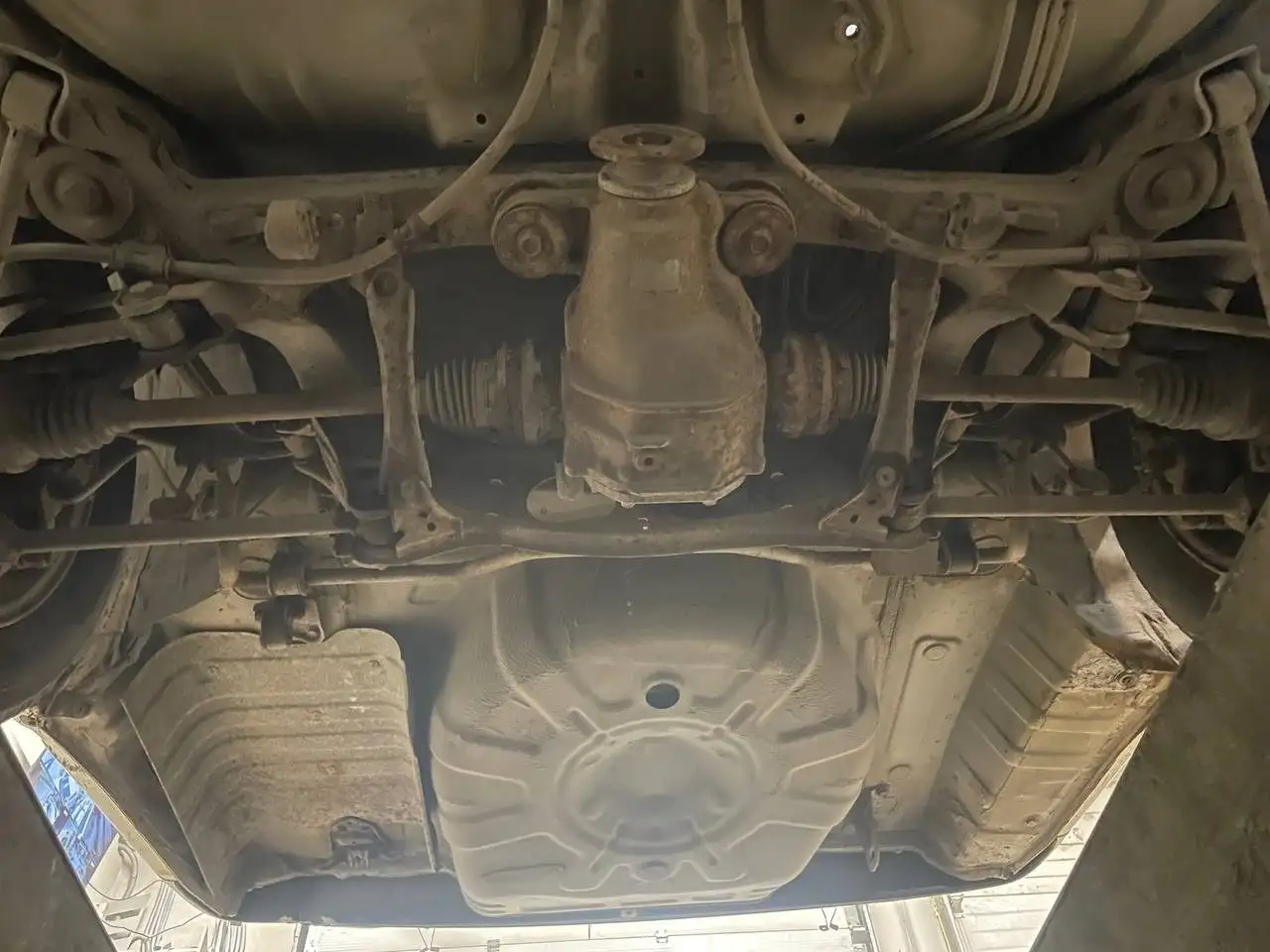 Продается голый кузов Chaser JZX100 люкатый - Кузова (Запчасти) в Иркутск