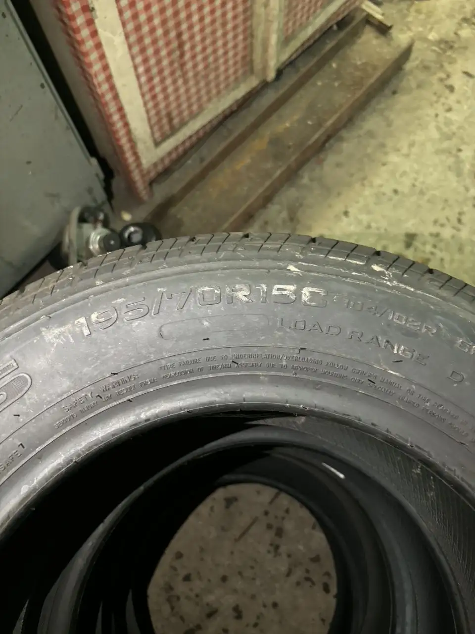 Новая резина для автомобиля - Шины (Запчасти) в Иркутск