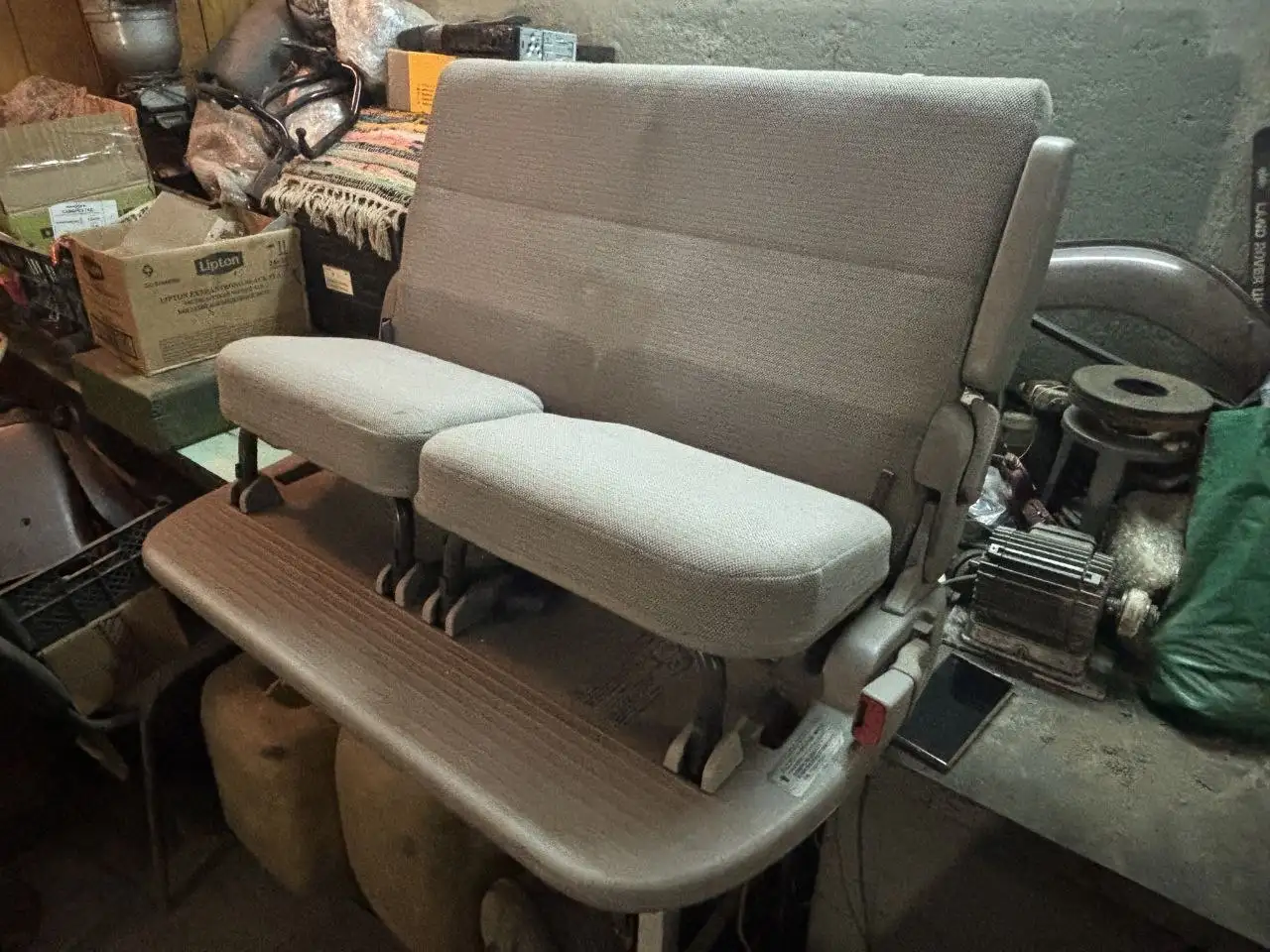 Средний ряд Toyota Spacio AE111 для группы - Автозапчасти для Toyota (Запчасти) в Иркутск