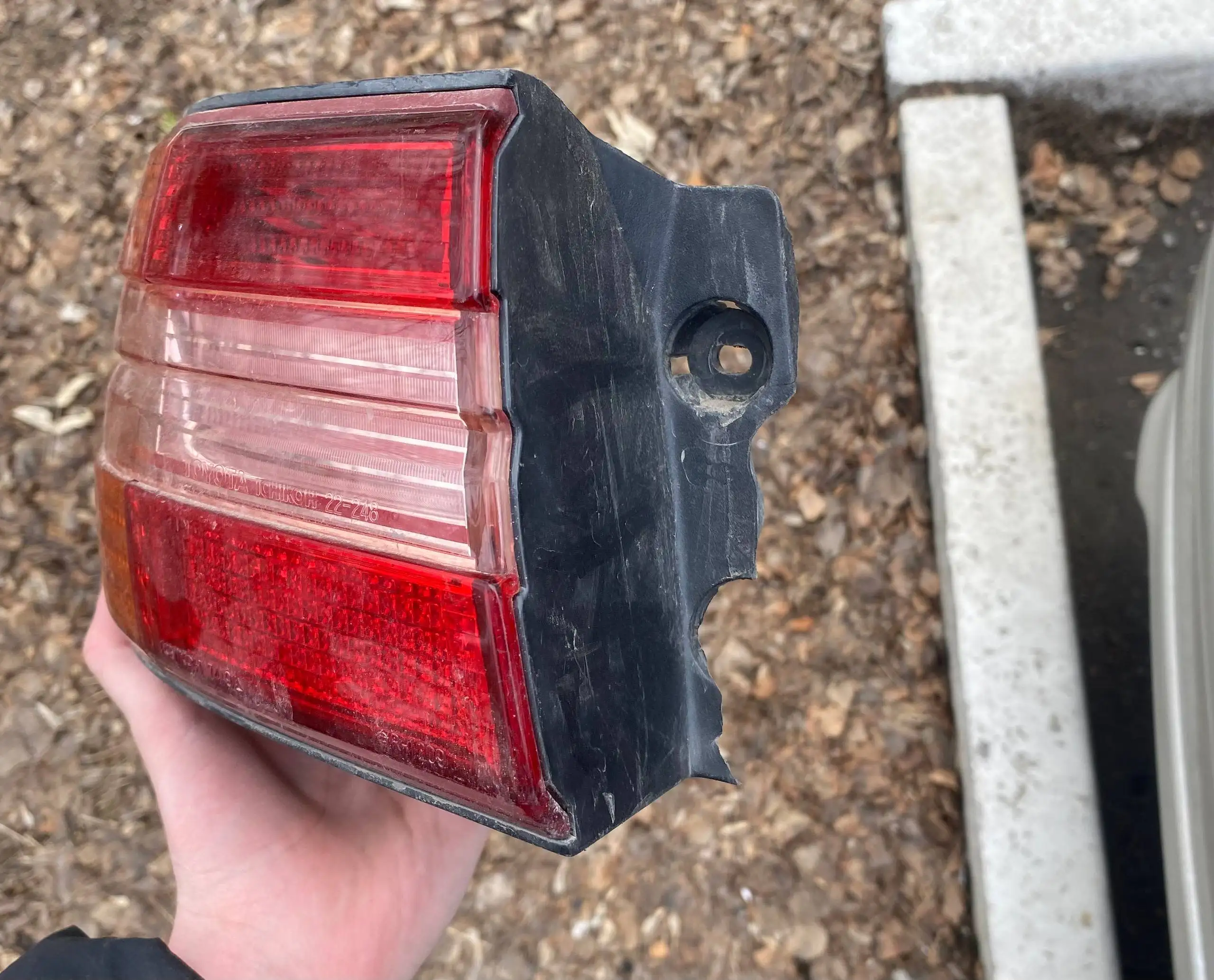 Продам задние фонари и фару на Mark II - Освещение и свет (Запчасти) в Иркутск