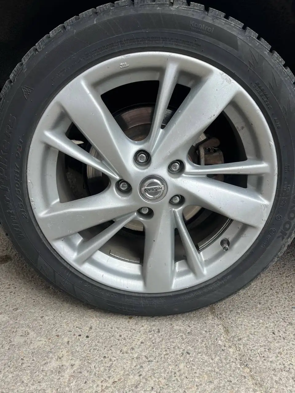 Шины 215/50/R17 5х114 - Шины и диски (Запчасти) в Иркутск