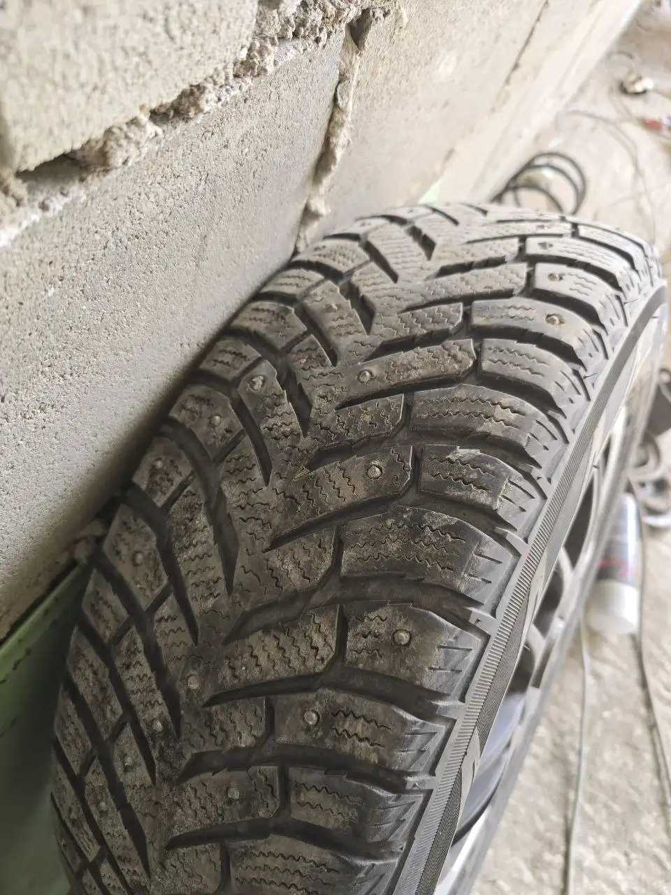 Продам 4 зимних колеса Toyo 185/70/14 - Шины и диски (Авто) в Иркутск