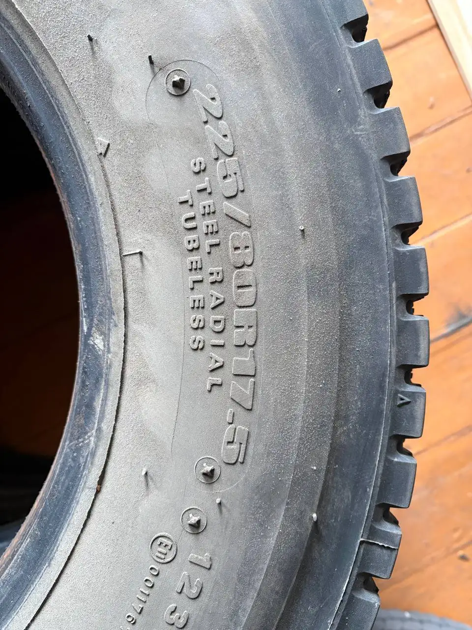 Продажа болонов - Запчасти (Авто) в Иркутск