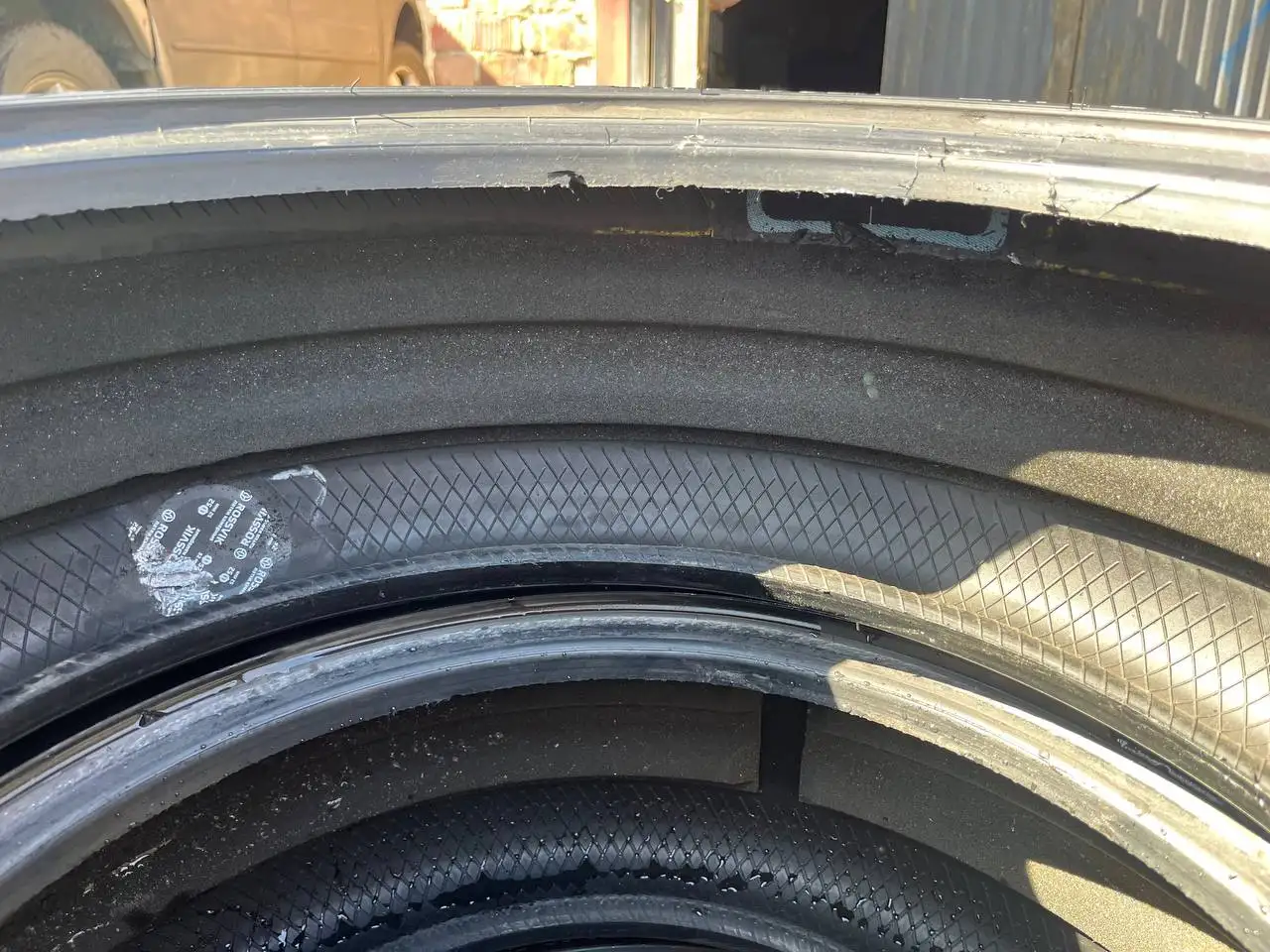 Шины 215/45 R17, Б/у - Шины (Запчасти) в Иркутск