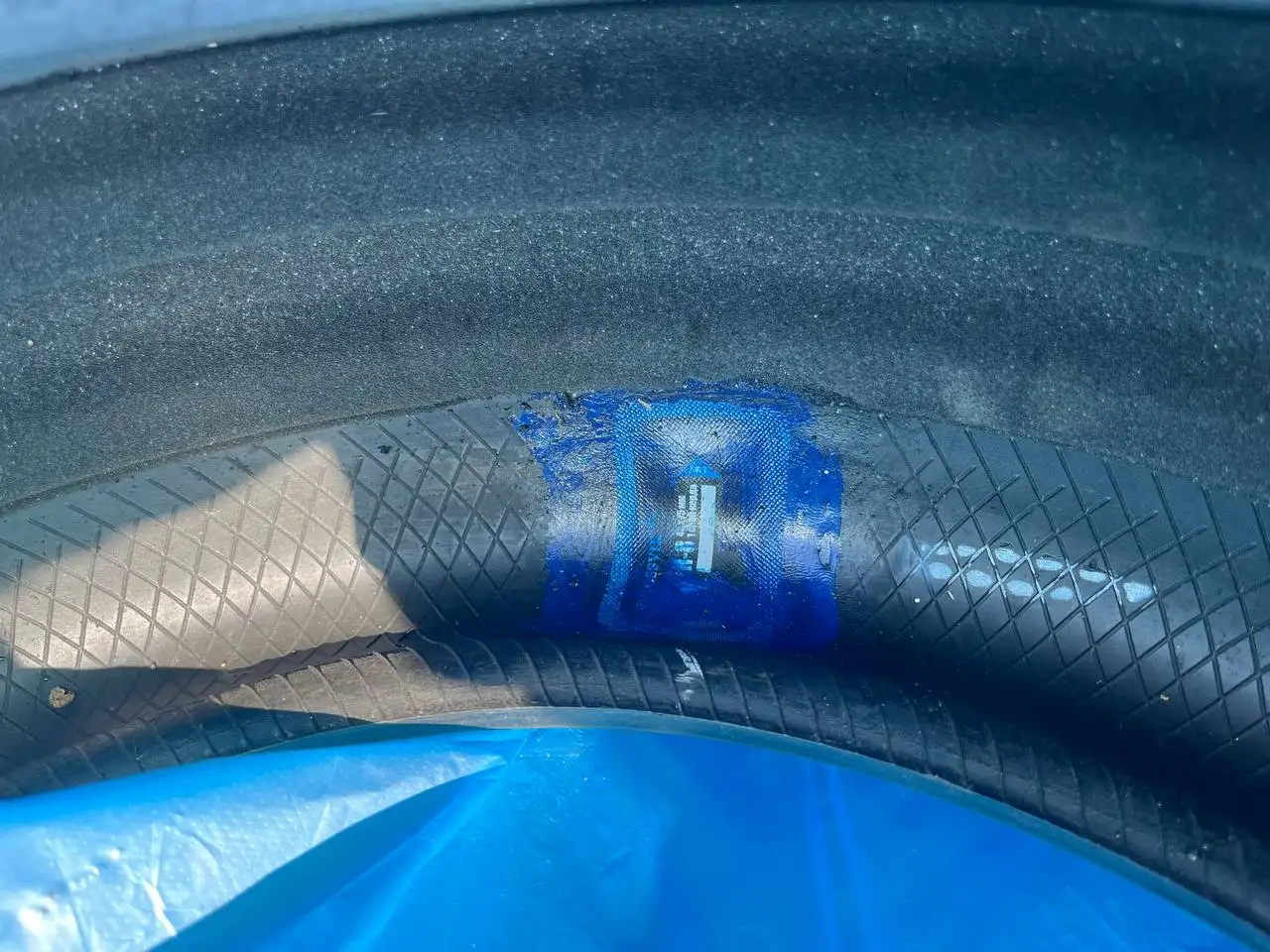 Шины 215/45 R17, Б/у - Шины (Запчасти) в Иркутск