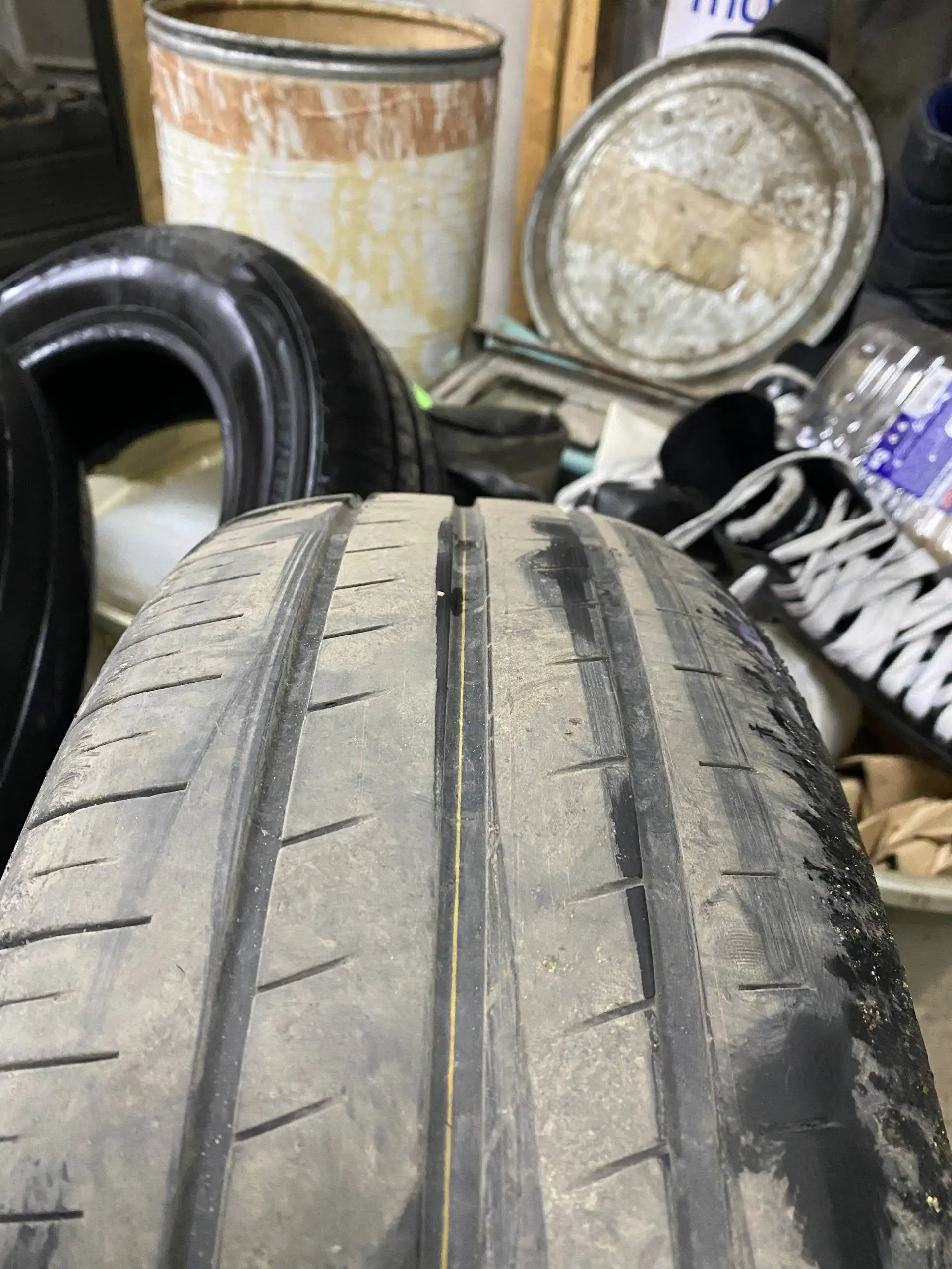 Продажа запчастей на авторынке Иркутска - Запчасти в Иркутск