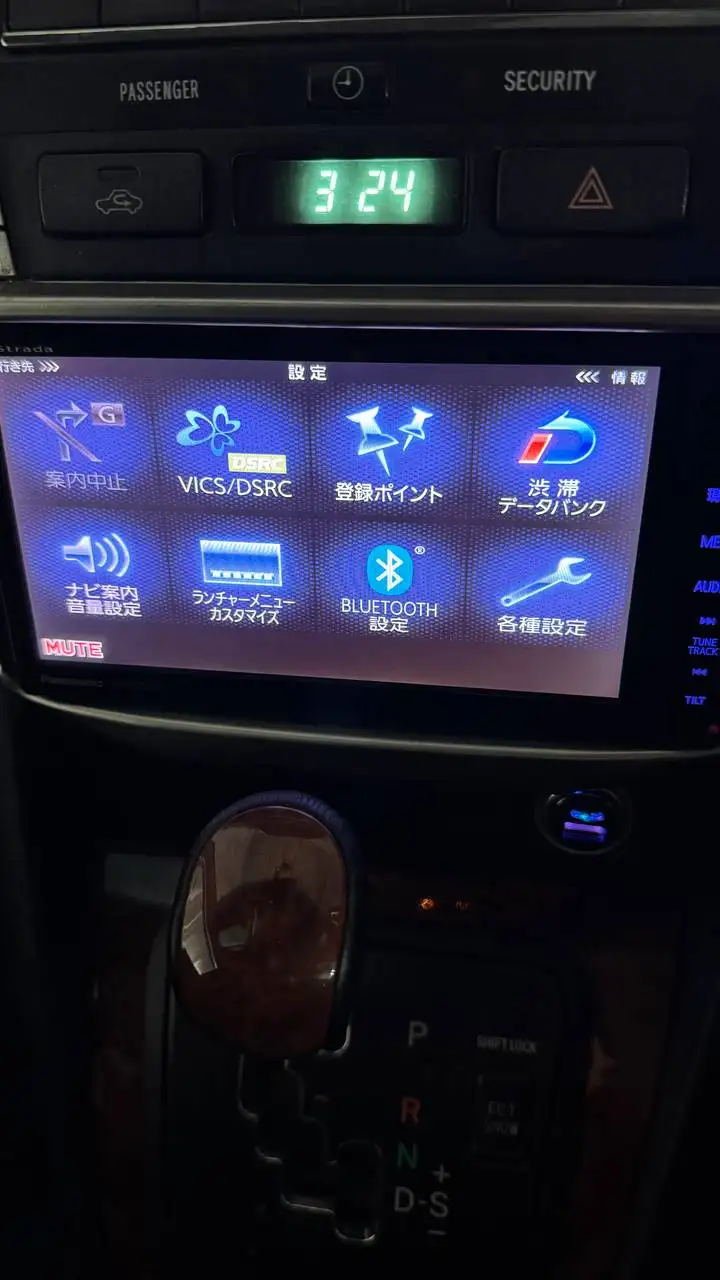 Магнитола Panasonic Strada CN-R500WD - Магнитолы и медиа (Авто) в Иркутск