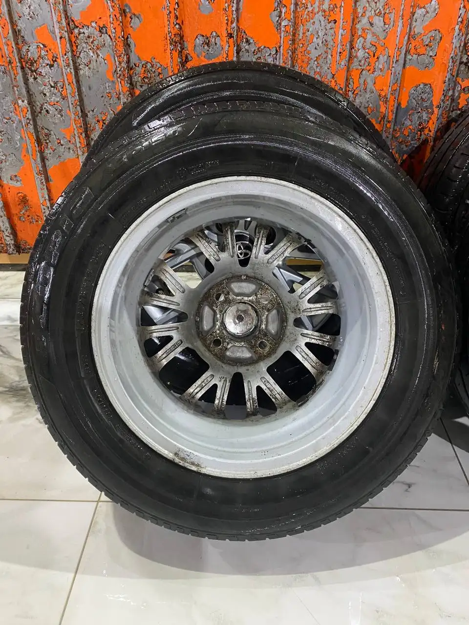 Комплект колес 4:100 R14 с резиной Bridgestone - Авто в Иркутск
