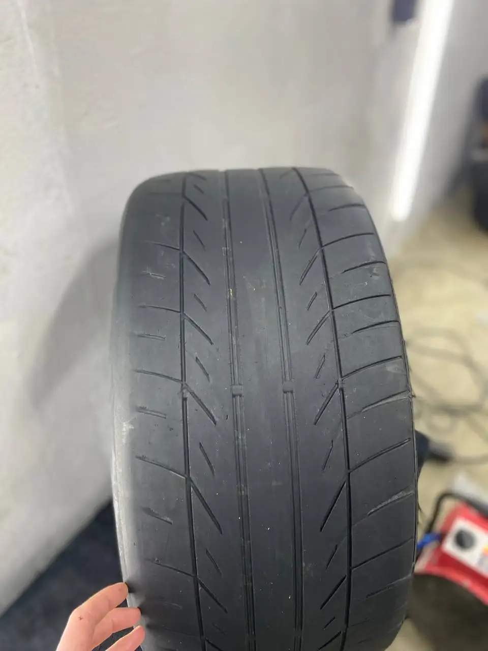 GoodYear r18 разноширокие 265/35 и 235/40 - Шины (Запчасти) в Иркутск