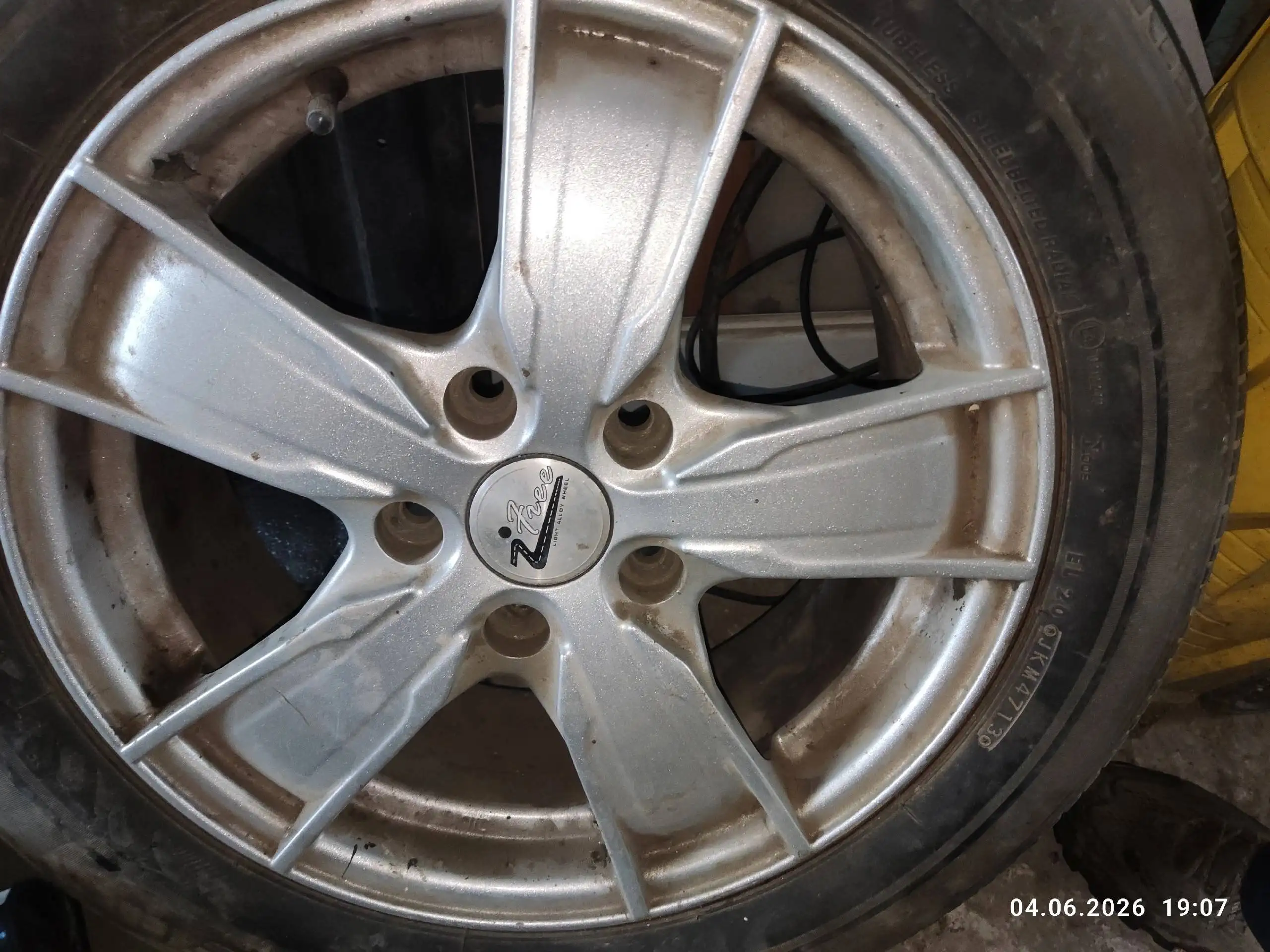 Продам два колеса от Степвагона - Колёса и шины (Авто) в Иркутск