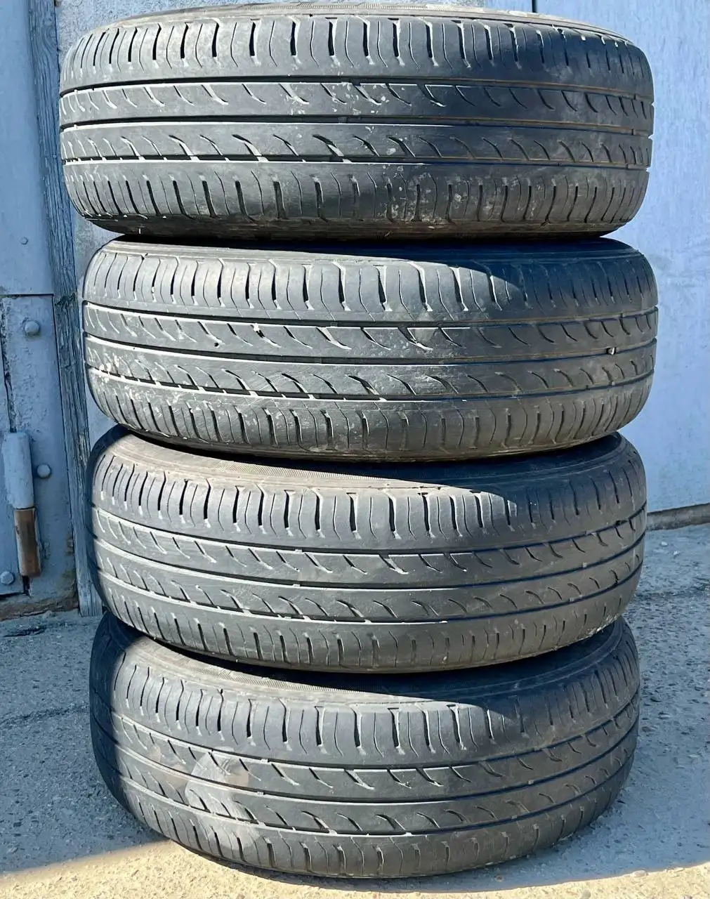 Продам комплект колес R14 Toyota с колпаками - Колеса и шины (Запчасти) в Иркутск