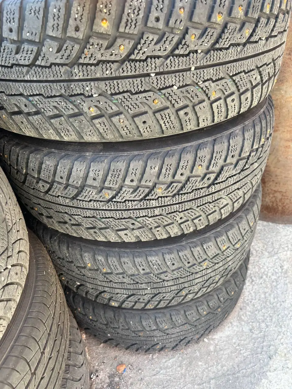 Диски от Subaru на зимней резине R17 - Диски и шины (Запчасти) в Иркутск