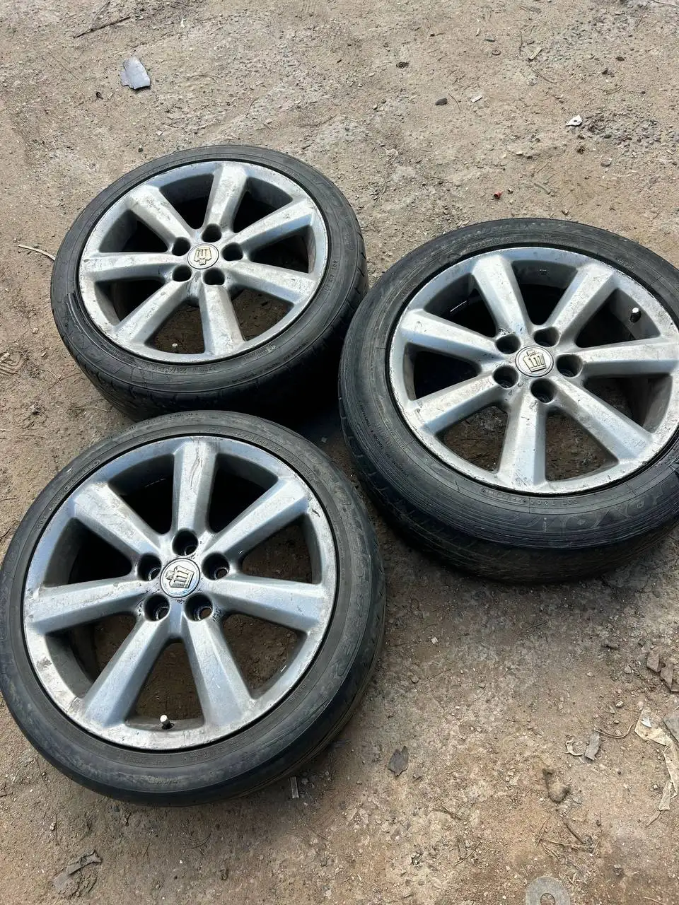 Продажа шин R18 Crown на докат - Шины (Запчасти) в Иркутск