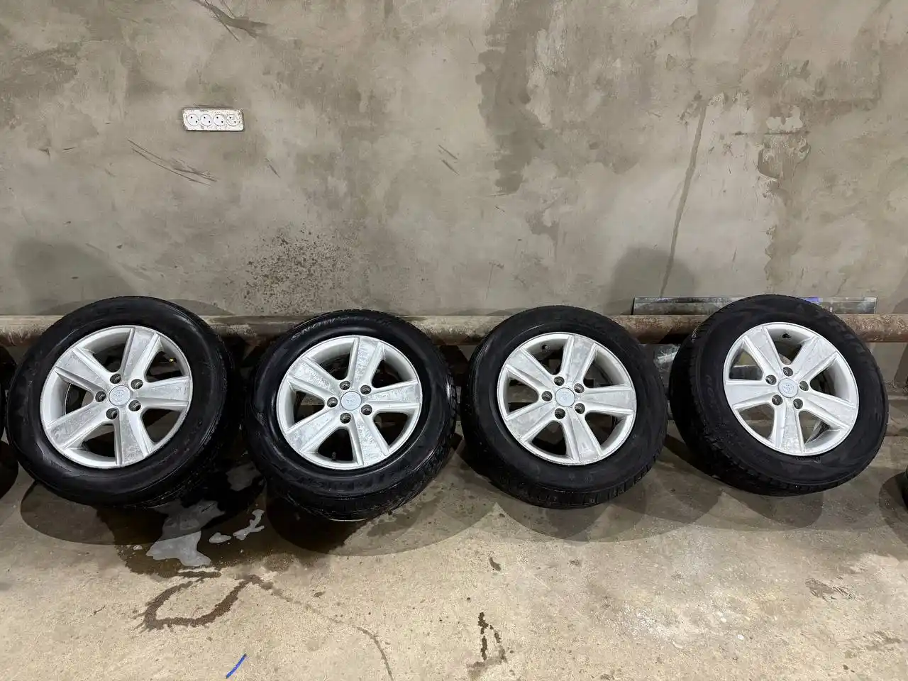 R16 5x114.3 Резина два болона на докат - Запчасти в Иркутск
