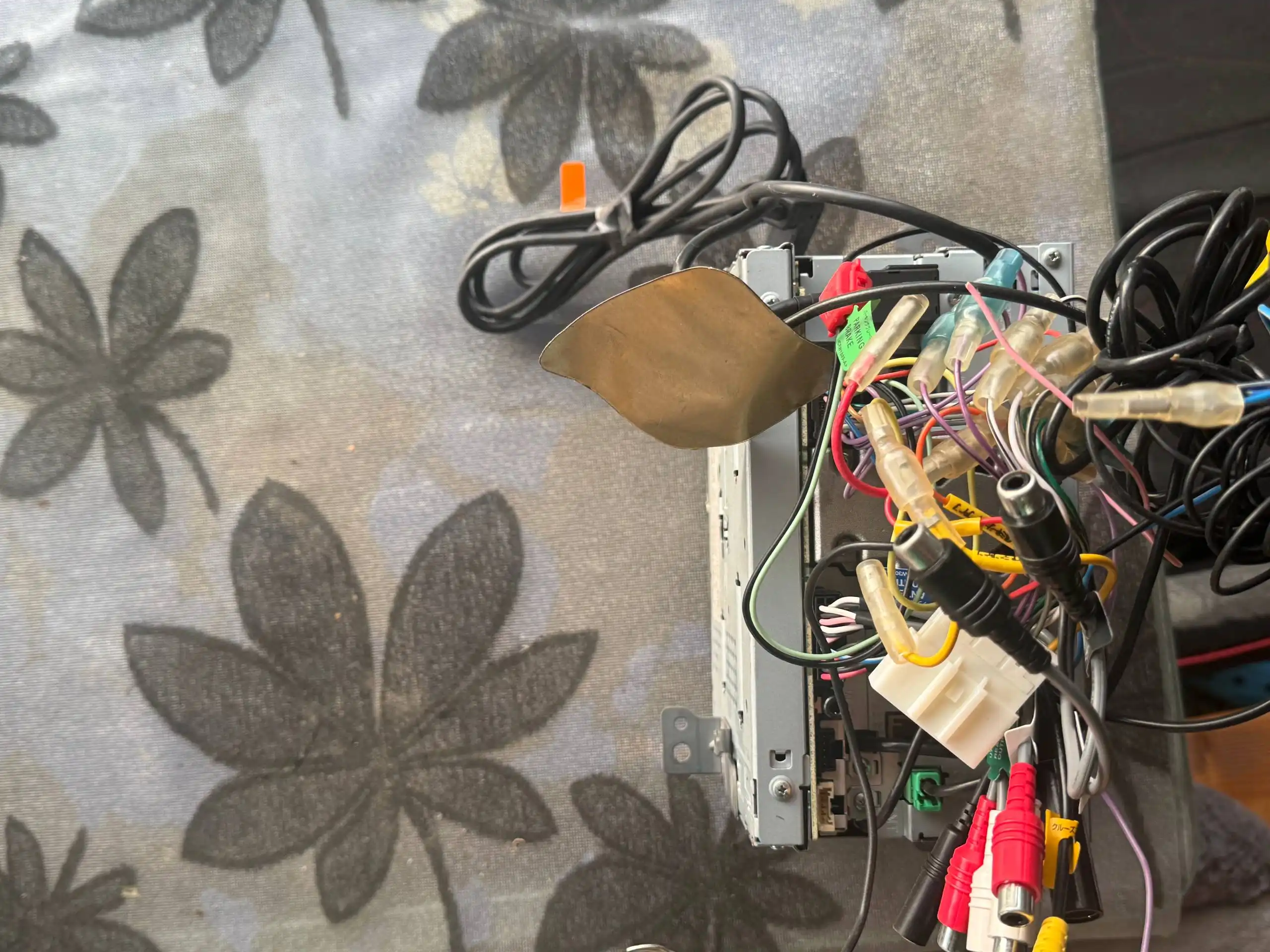 Продам магнитолу Pioneer AVIC-ZH0099