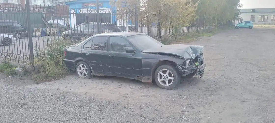 Продажа БМВ 3 серии E36 1.8 механика после ДТП