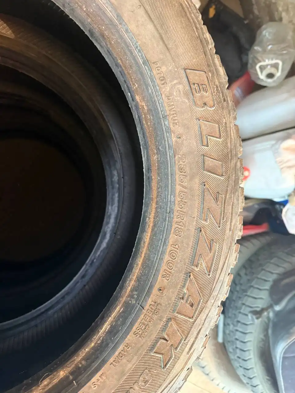 Шины зимние 235/55/18