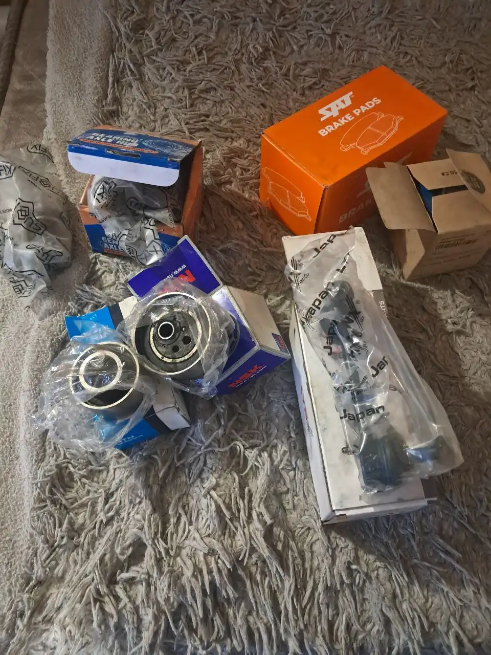 Новые запчасти на Mazda Capella 1998-2002 двигатель FP