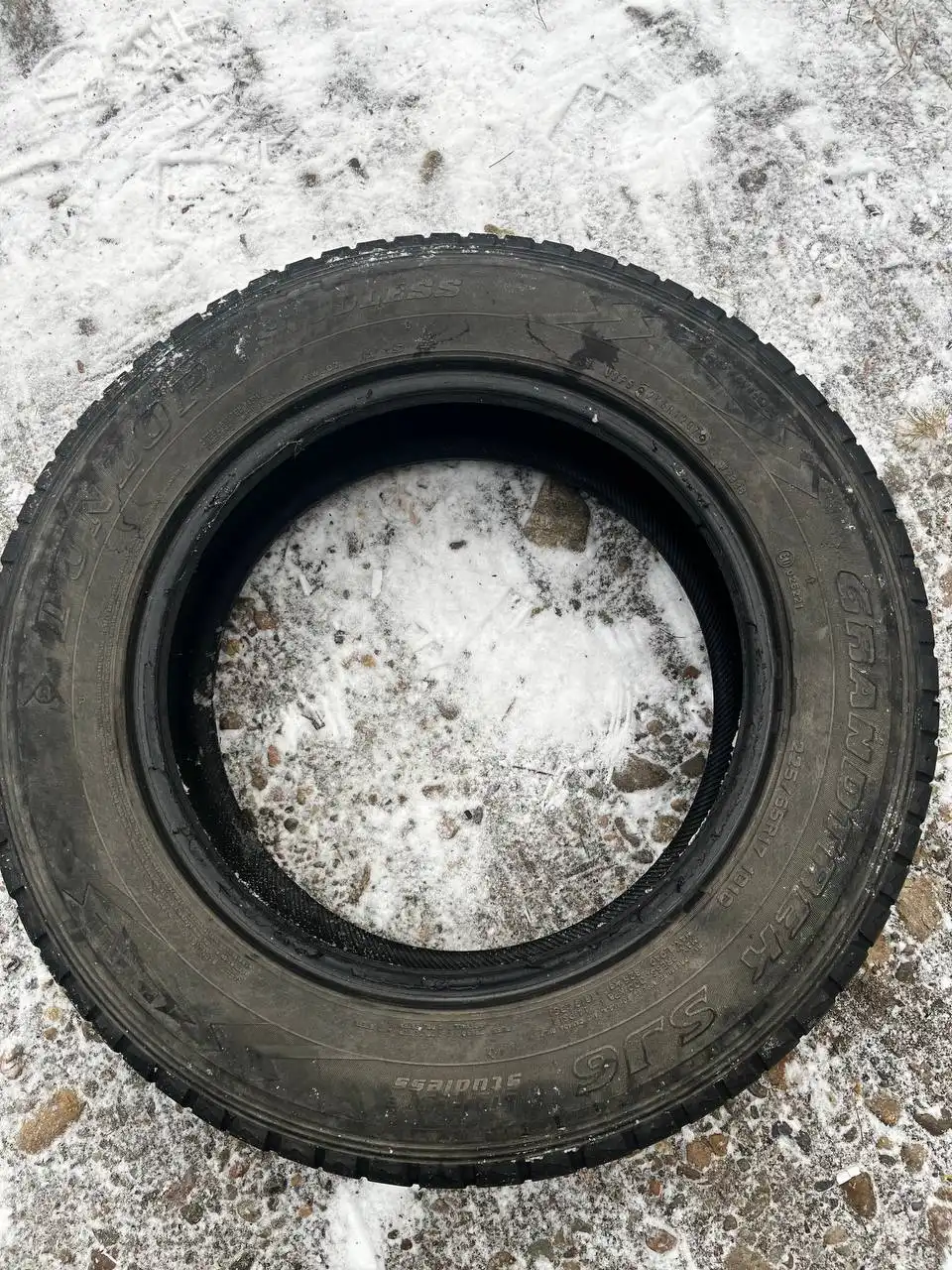 Продам зимнюю резину 225/65/17, коврик для Форд Фокус 3, тормозные колодки для Газели Бизнес