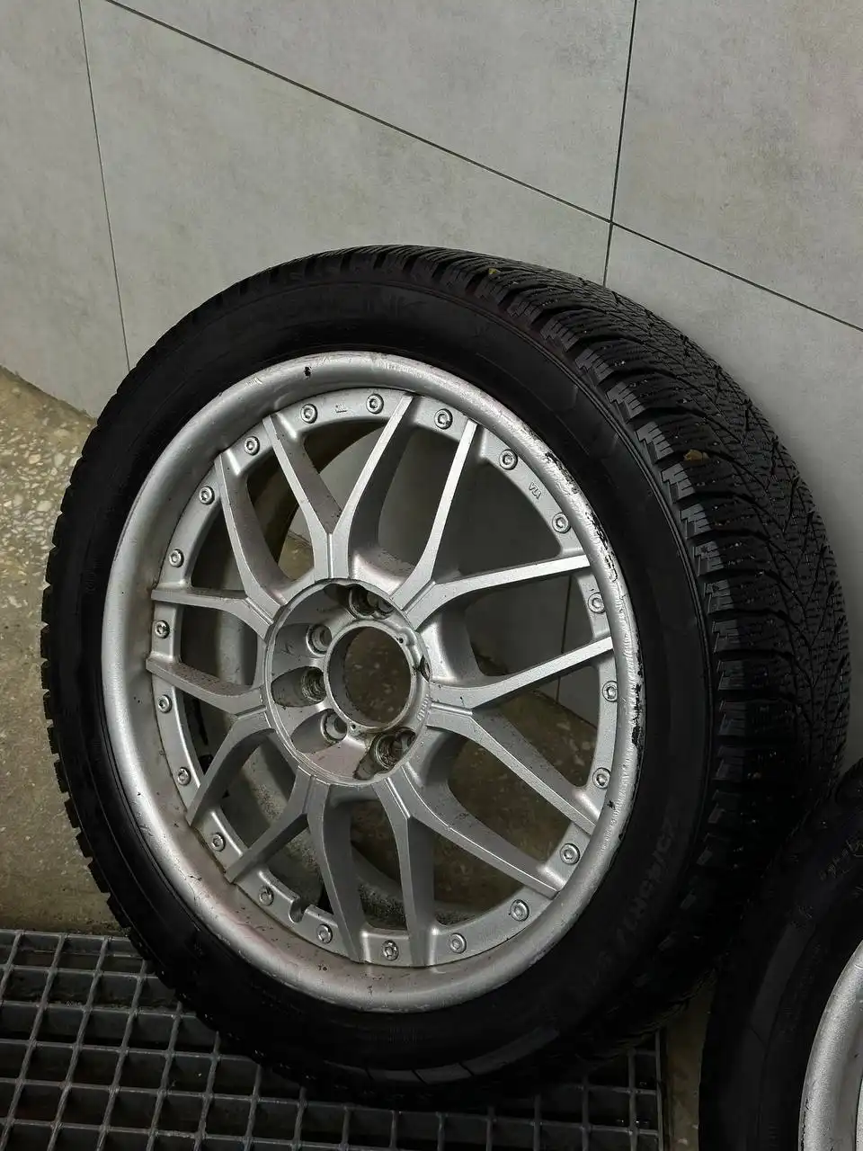 Продажа зимнего комплекта колес TRIANGLE SNOWLINK с японскими дисками