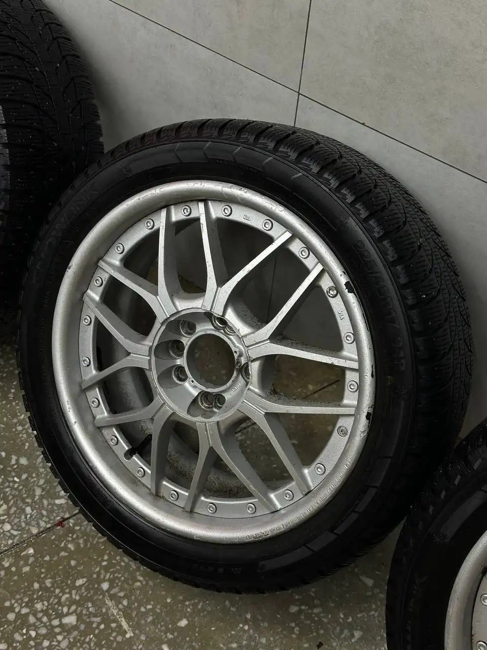 Продажа зимнего комплекта колес TRIANGLE SNOWLINK с японскими дисками