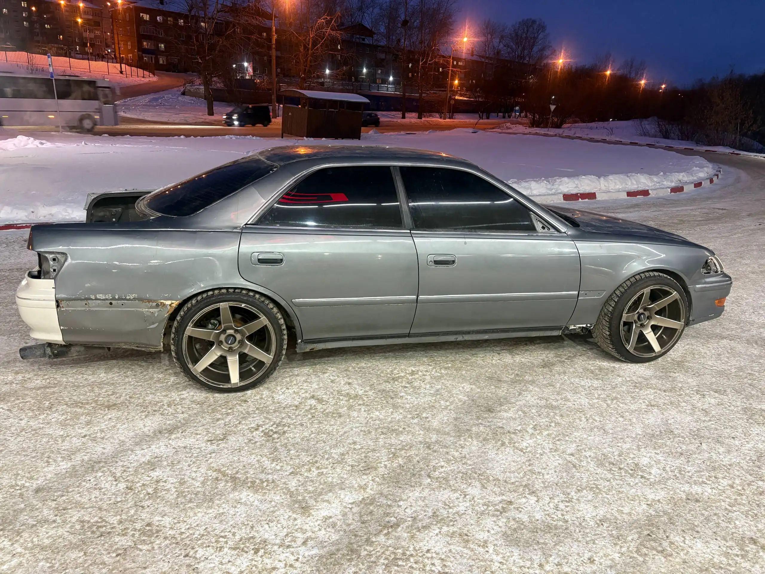 Запчасти для Toyota Mark 2 GX100 в полный разбор