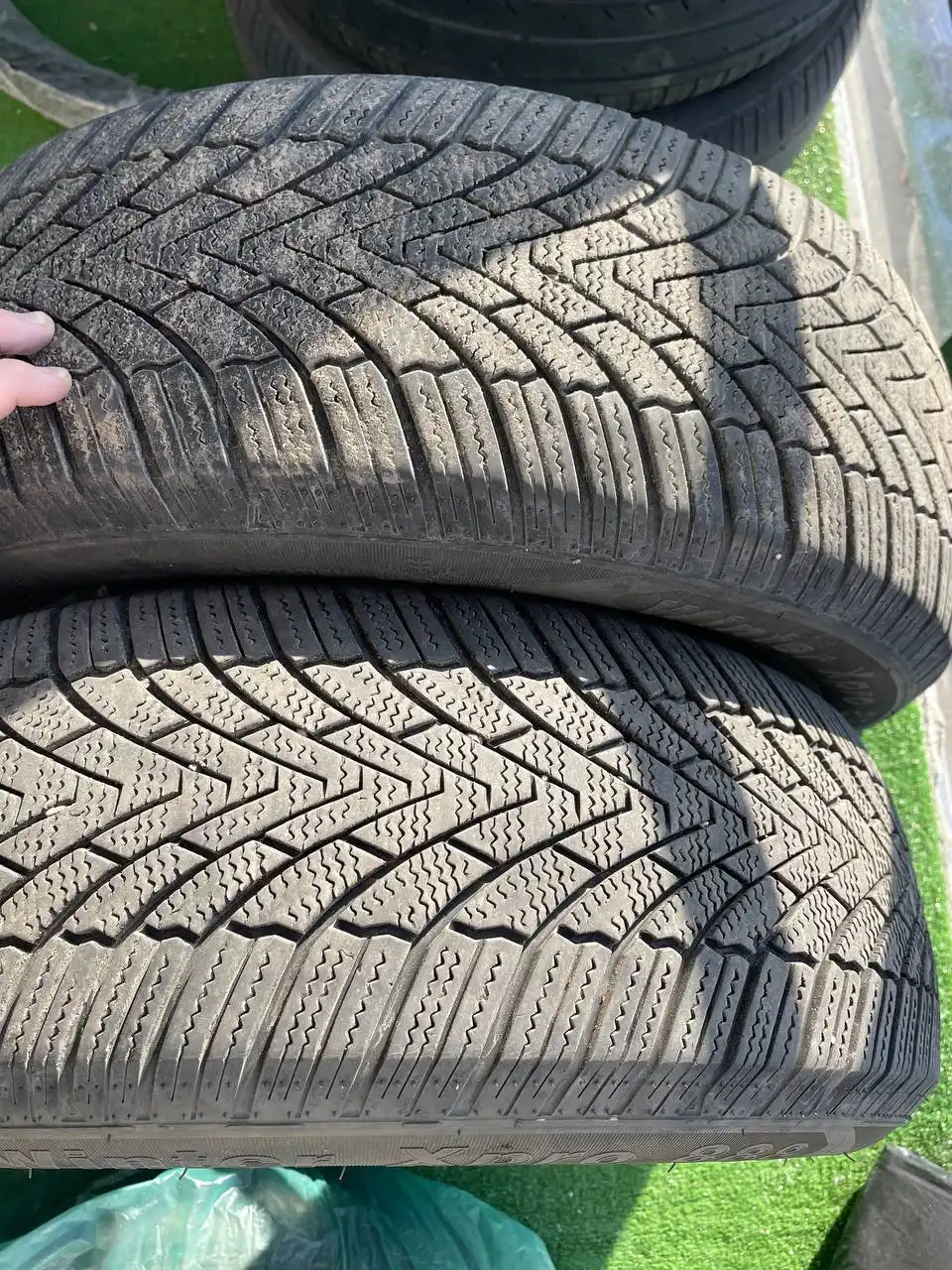Автомобильная резина 215/60/16 б/у - Шины и диски (Запчасти) в Иркутск