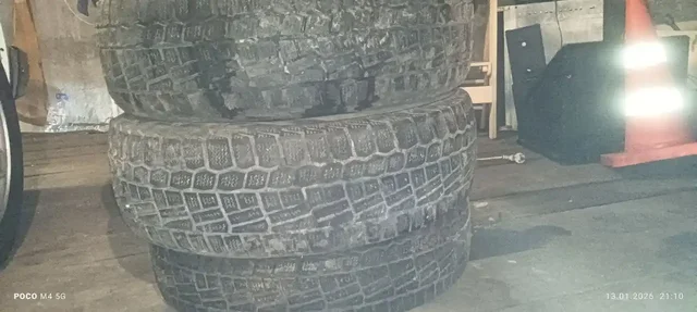 Продажа трех колес - Кузовные запчасти в Иркутск