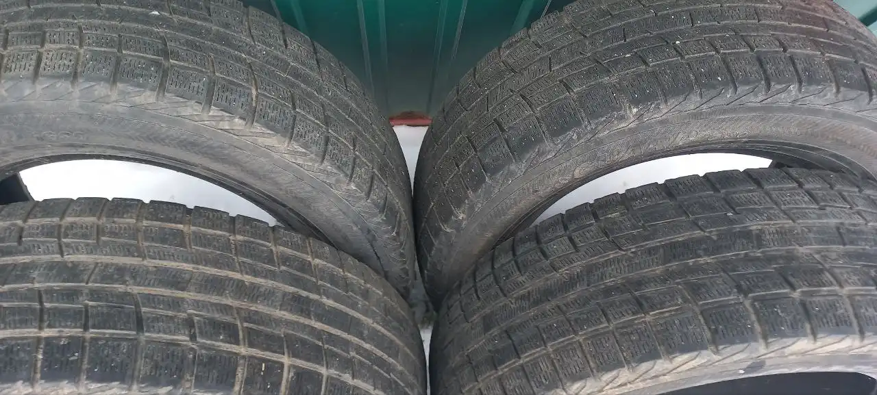 Шина 215/60 R16 на докат - Шины и диски (Запчасти) в Иркутск