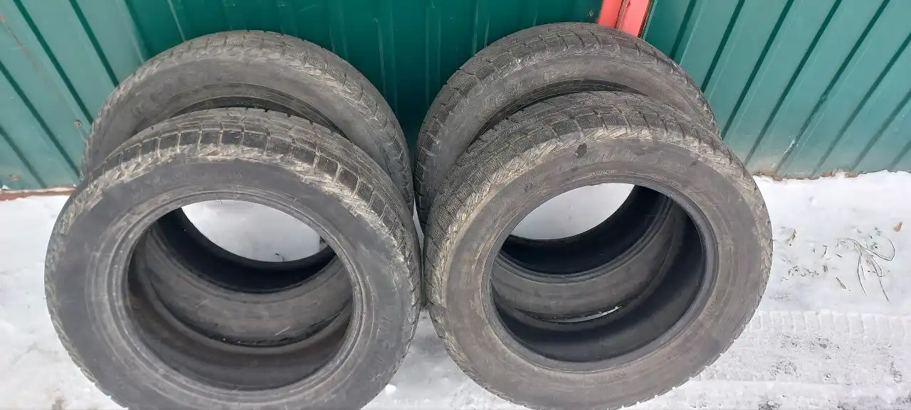Шина 215/60 R16 на докат - Шины и диски (Запчасти) в Иркутск