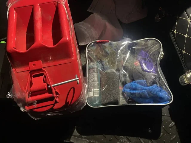 Автозапчасти и аксессуары для авто на закрытом авторынке Иркутска - Котлы в Иркутск