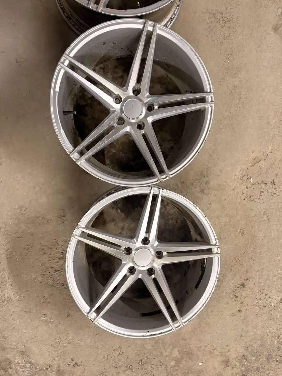 Продам комплект литых дисков R18 4 шт - Диски (Запчасти) в Иркутск