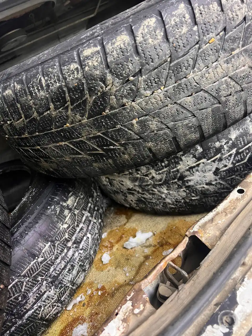 Продажа зимней резины R14 на докатах - Шины и диски (Запчасти) в Иркутск
