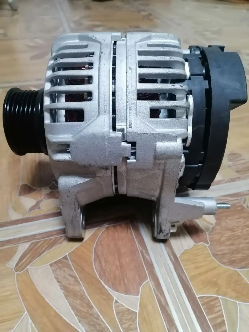 Генератор на легковые автомобили Audi, Skoda, Volkswagen - Автозапчасти для легковых автомобилей (Запчасти) в Иркутск