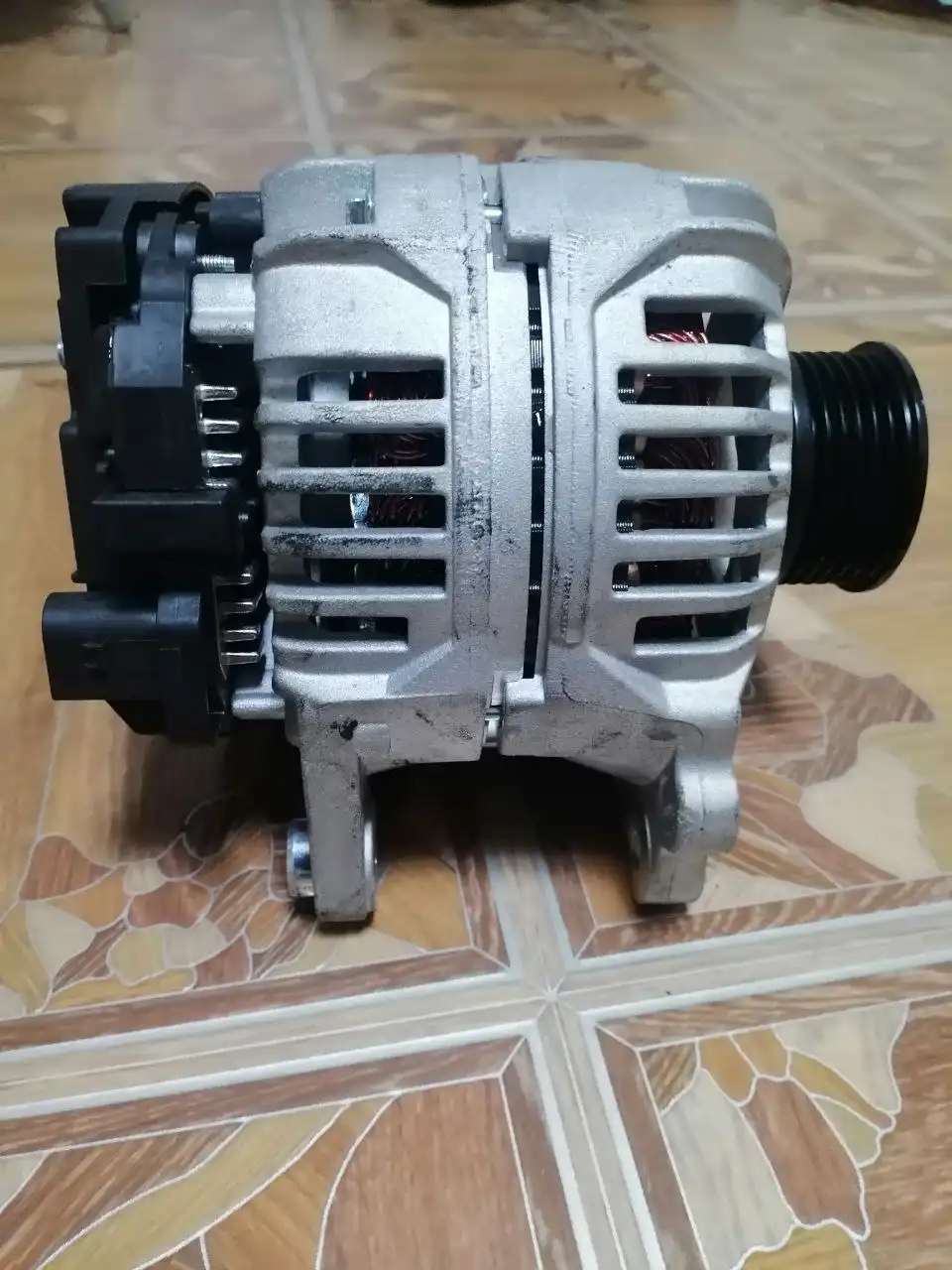 Генератор на легковые автомобили Audi, Skoda, Volkswagen - Автозапчасти для легковых автомобилей (Запчасти) в Иркутск