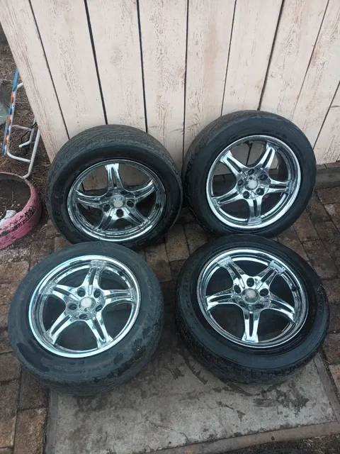 Продам колеса на летней резине 5x114.3 - Колеса, диски в Иркутск