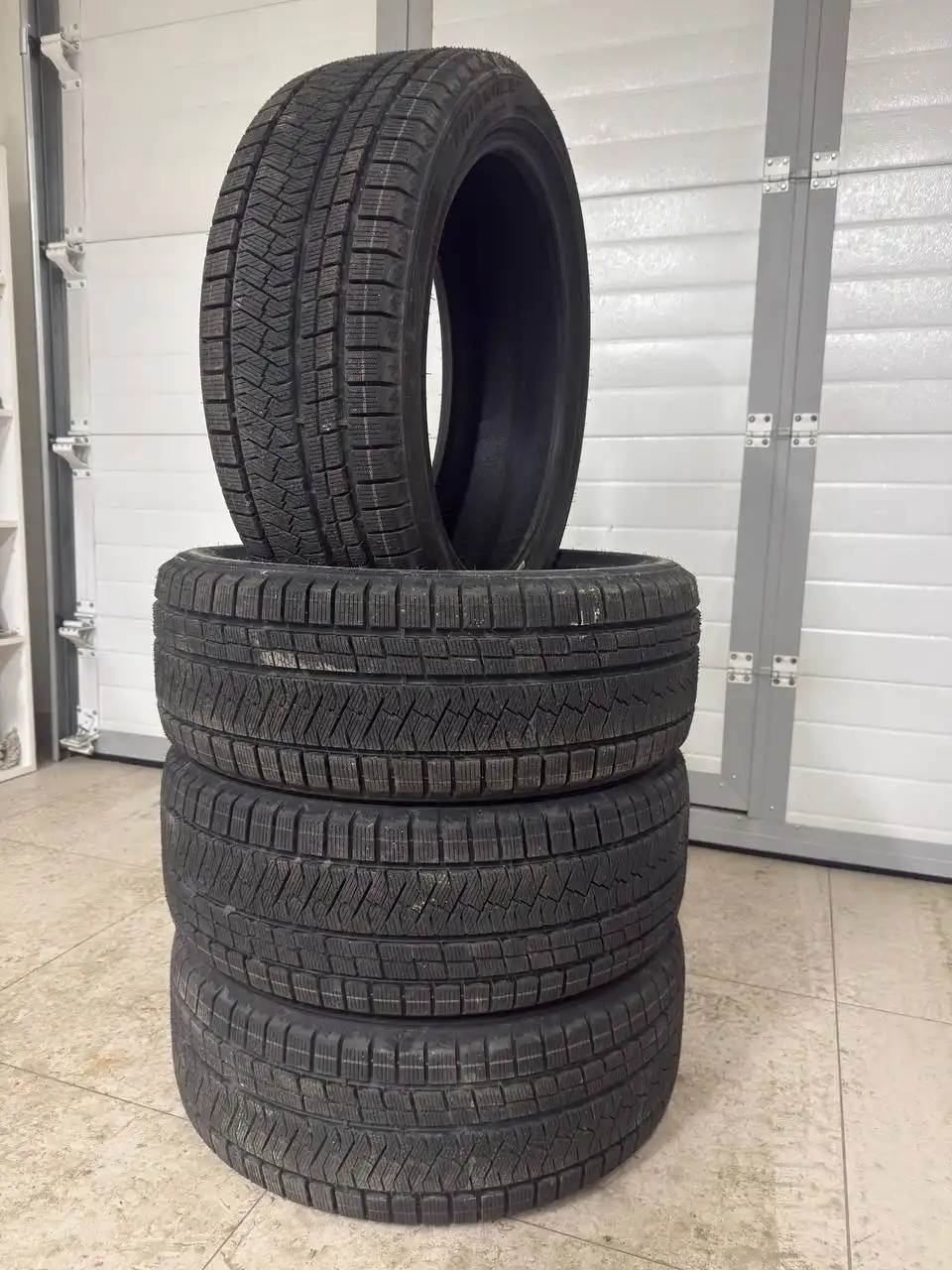 Новые шины Triangle snowlink twt02 225/45/19 - Шины и диски (Запчасти) в Иркутск