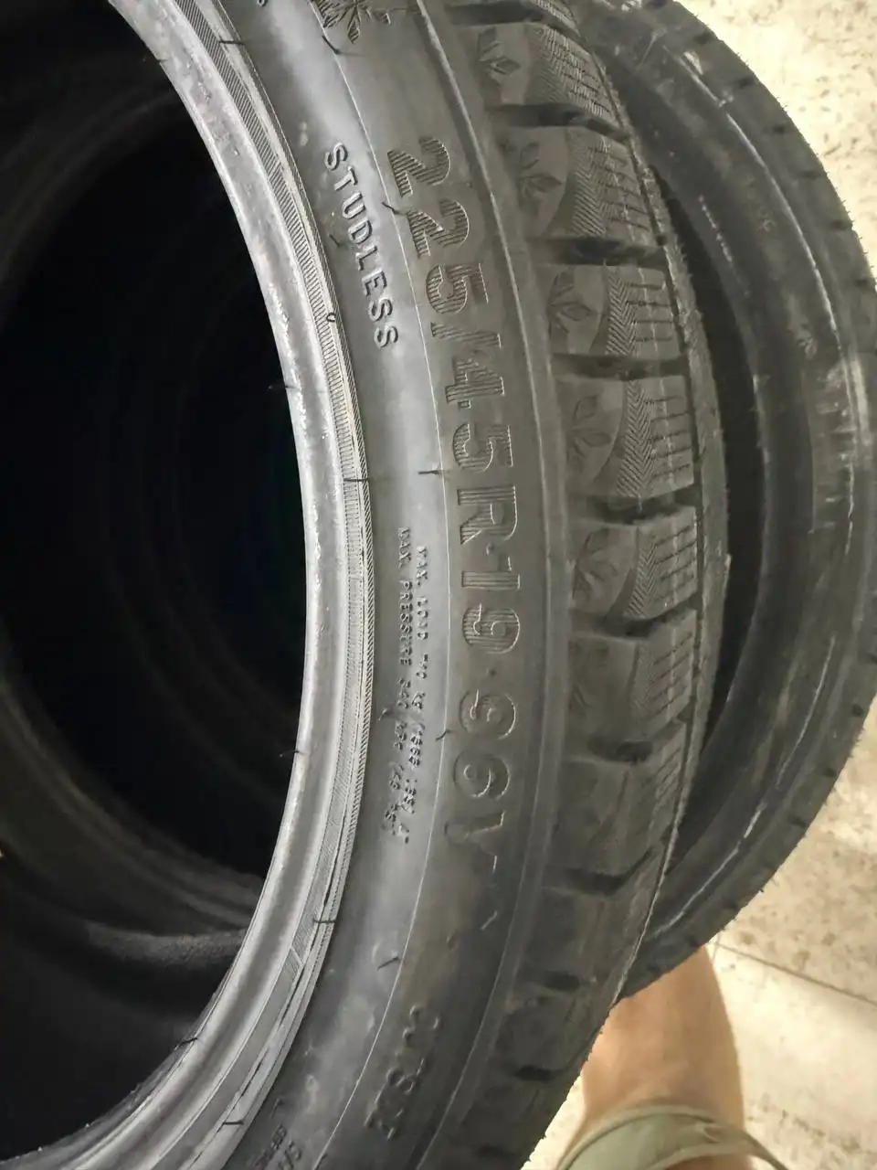 Новые шины Triangle snowlink twt02 225/45/19 - Шины и диски (Запчасти) в Иркутск