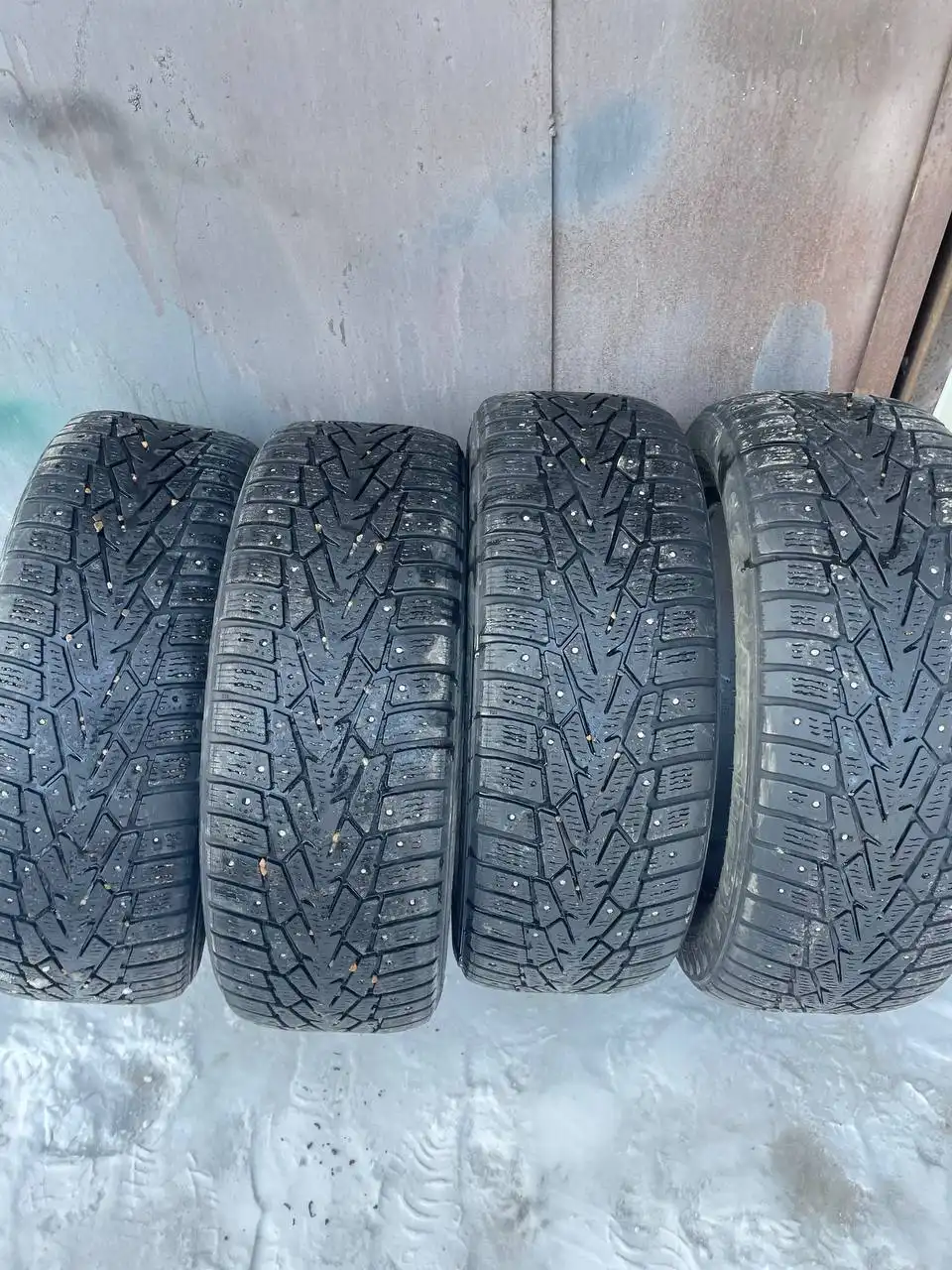 Нокиан Хакапелита7 215/60 R17 шина - Шины и диски (Запчасти) в Иркутск