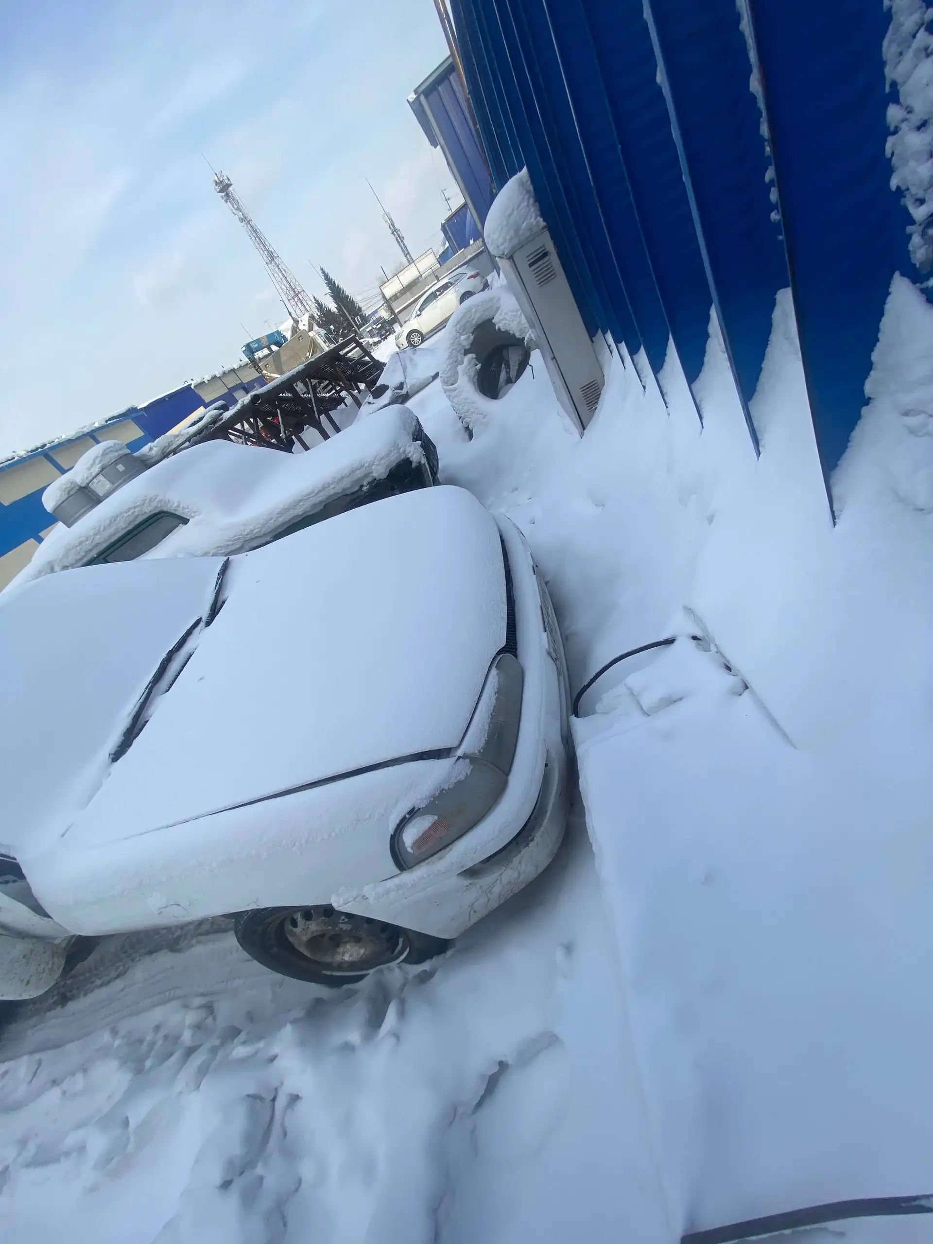 Продам спринтер ае100 без документов, коробки и мотора - Запчасти в Иркутск