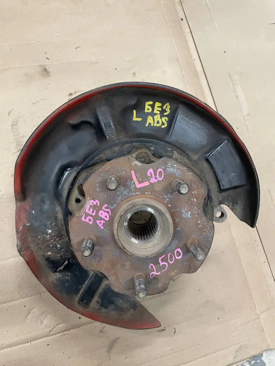 Задние ступицы 90/100 кузов - Автозапчасти (Запчасти) в Иркутск