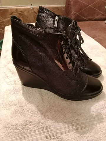 Продажа сникерсов в отличном состоянии - частное объявление в ИРКУТСК