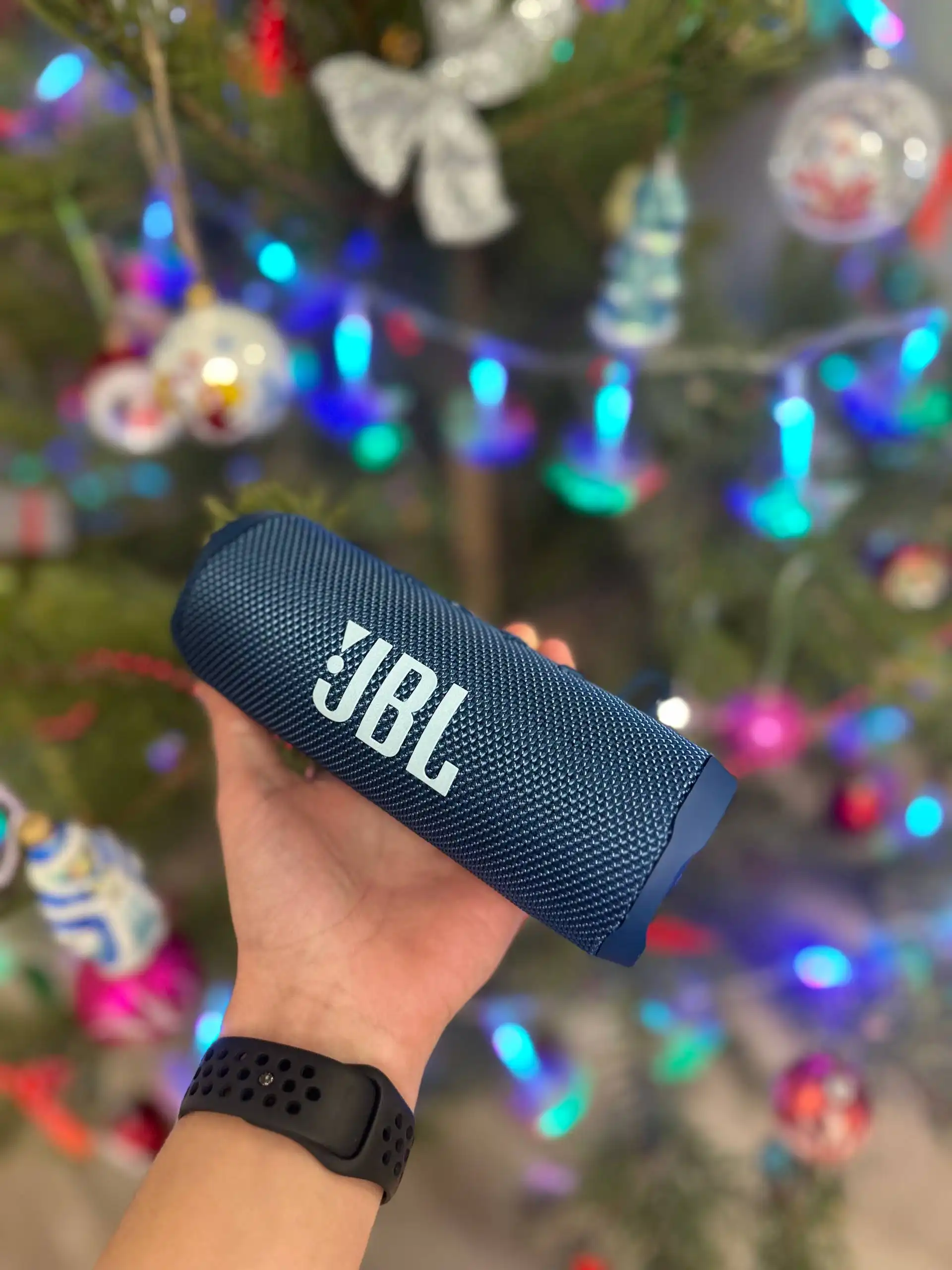 Продам колонку новую реплику Flip 6