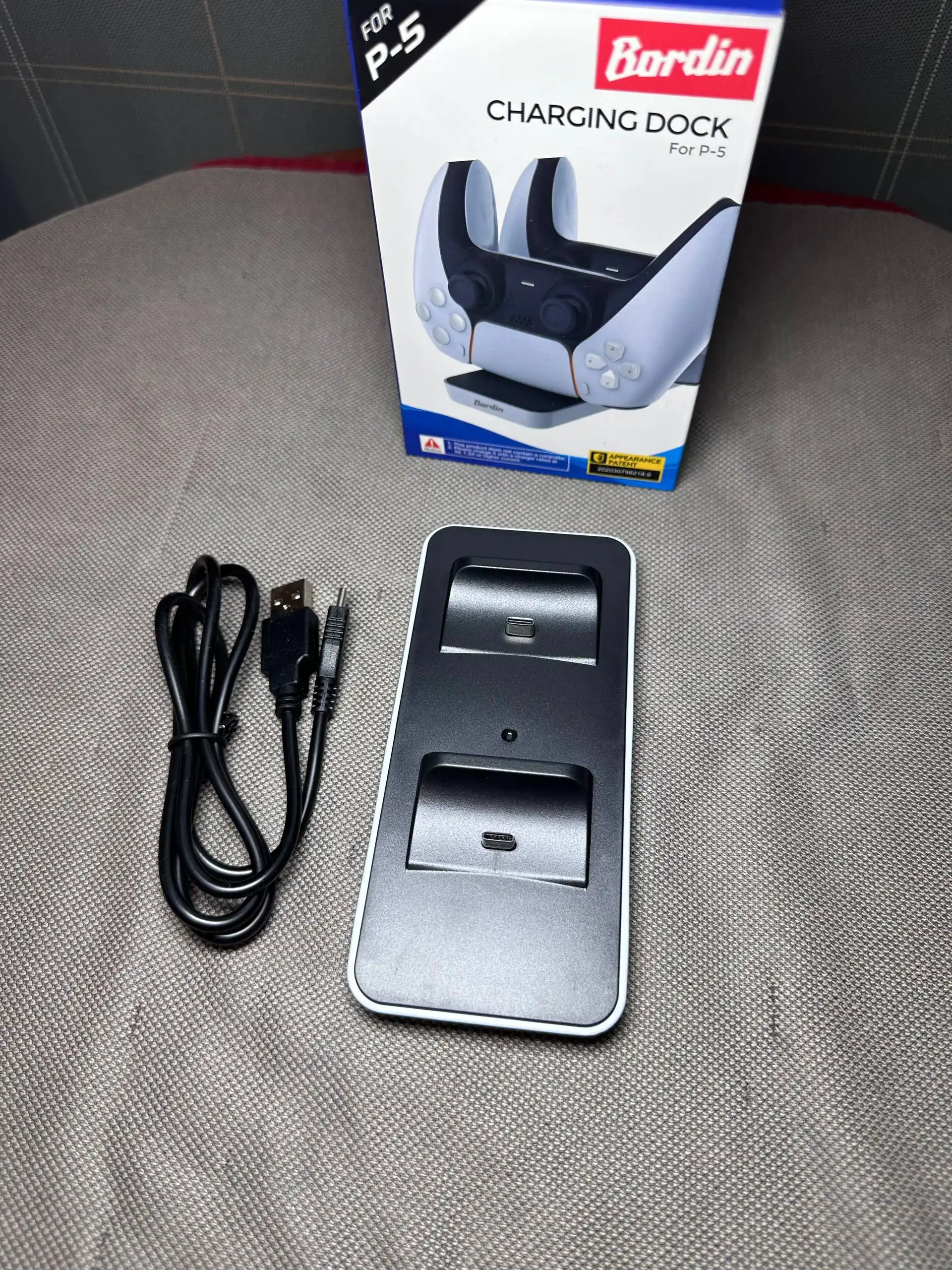 Зарядная станция для двух джойстиков PlayStation 5 - Аксессуары для игровых консолей (Электроника) в Иркутск