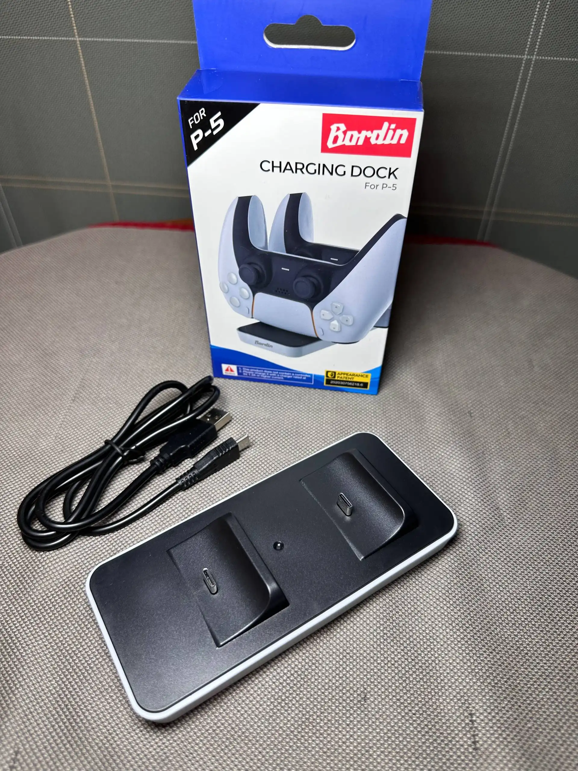 Зарядная станция для двух джойстиков PlayStation 5 - Аксессуары для игровых консолей (Электроника) в Иркутск