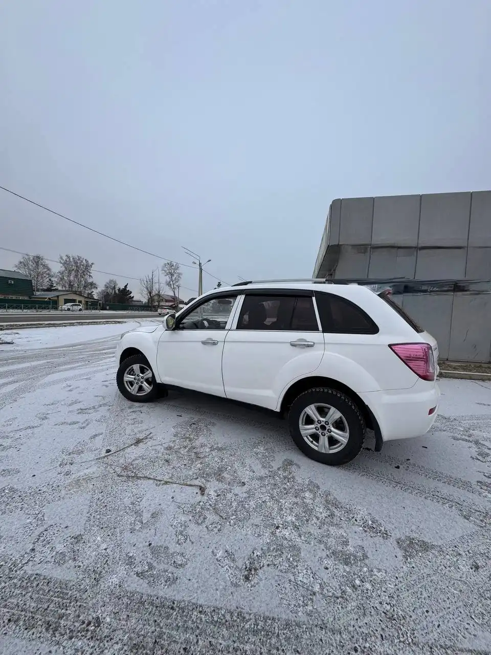 Продажа автомобиля LIFAN X60 2014 года