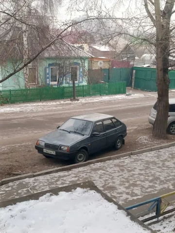 Продажа автомобиля 2001 года с карбюратором - Авто в Абакан